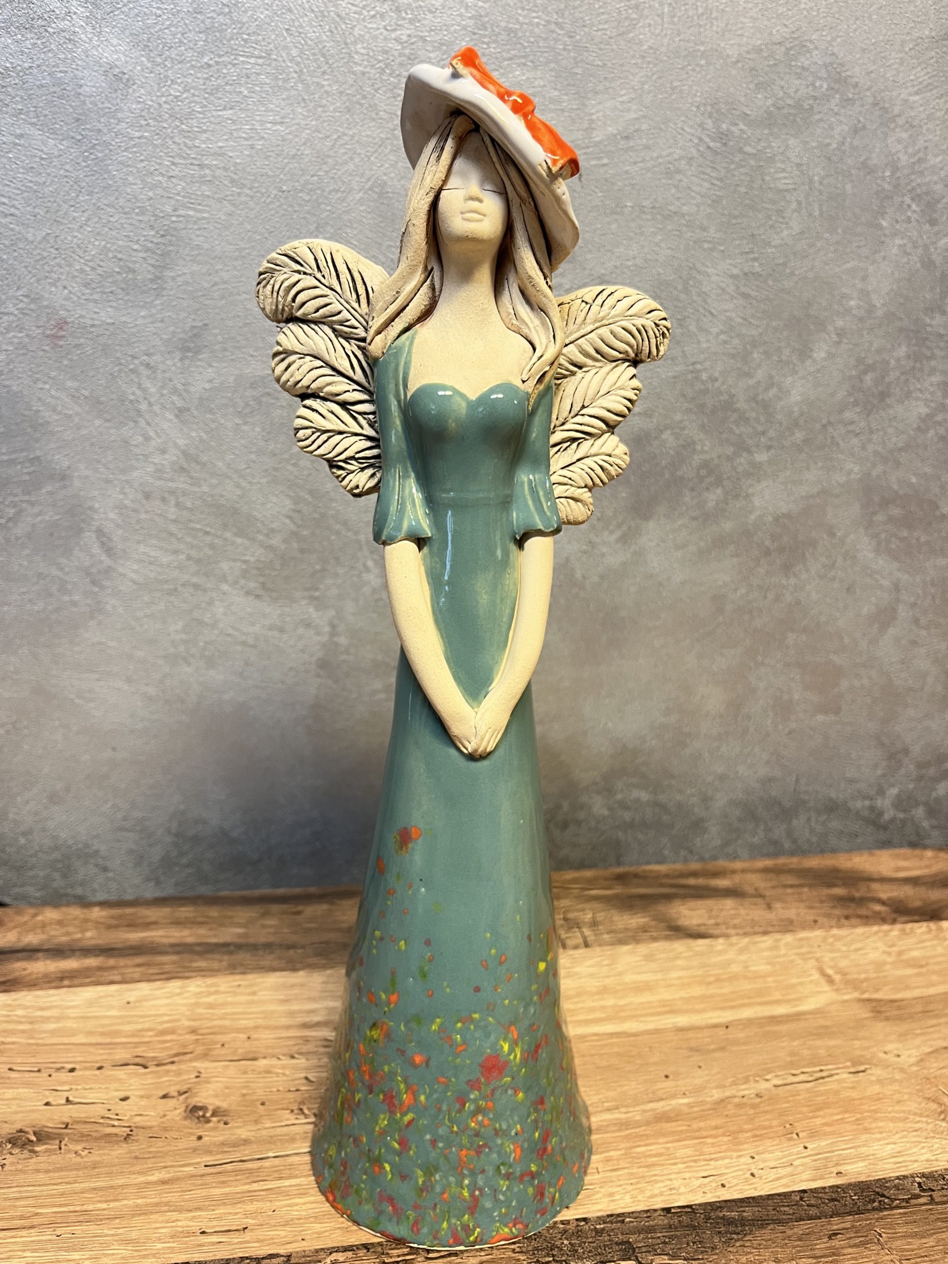 Anioł ceramiczny turkusowy – 36 cm